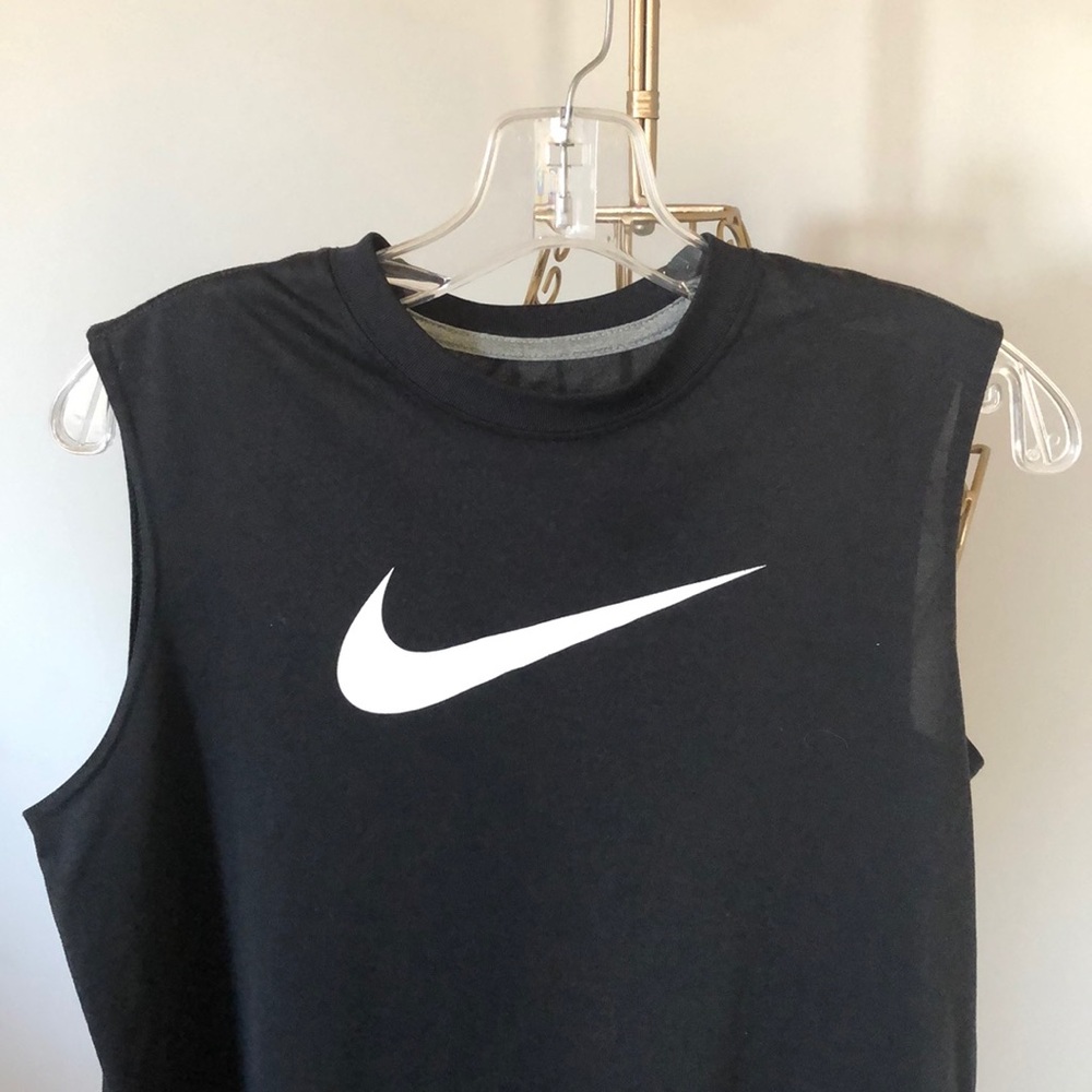NIKE BOYS SLEEVELESS DRI-FIT TANK